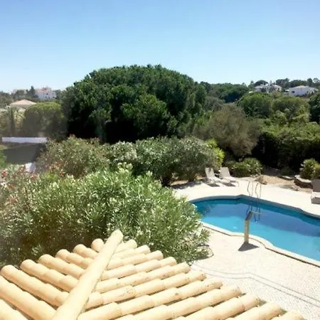 Villa Sleeps 14 Air Con